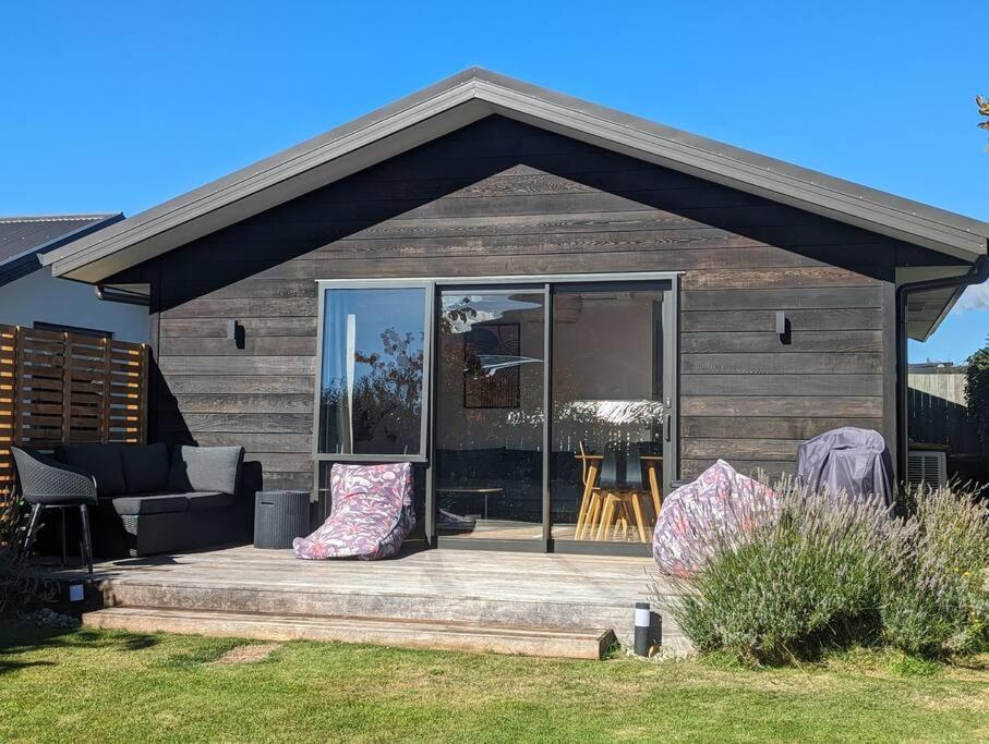 Peninsula Bay Guest House Wanaka Exterior photo